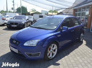 Ford Focus 2.5 turbo ST ! Vezetett Szervizkönyv !