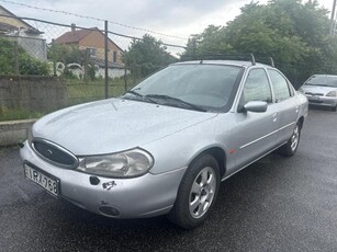 FORD MONDEO 1.8 16V CLX Szép Állapot!