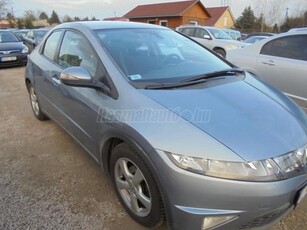 HONDA CIVIC 1.4 Sport Magyarországi. végig vezetett szervízkönyv