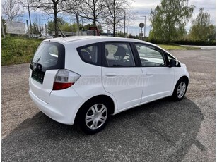 HONDA JAZZ 1.4 Elegance MEGKÍMÉLT ÁLLAPOT/ DIGIT KLÍMA/ KÉT KULCS/ AZONNAL ELVIHETŐ