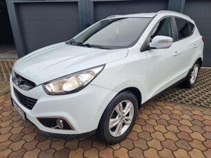 HYUNDAI IX 35 ix35 1.7 CRDi LP Style 2WD PREMIUM.FŰTÖTT FÉLBŐR ELŐL-HÁTUL.DIGKLÍMA.4ELABLAK.ESŐFÉNYSZENZOR.KAMERA.VHOROG