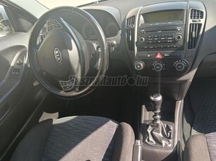 KIA CEE'D Pro1.4 EX