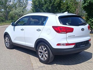 KIA SPORTAGE 1.6 GDI FIFA Prémium PANORÁMATETŐS!