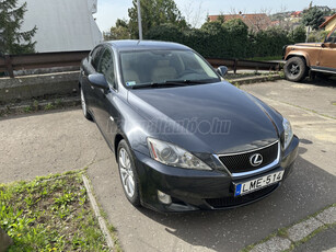 LEXUS IS 220d