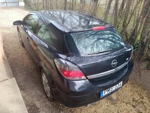 OPEL ASTRA H 1.6 GTC Essentia