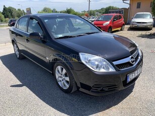 OPEL VECTRA 1.8 Essentia kevés km.kíma.alufelni