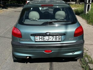 PEUGEOT 206 1.6 Premium