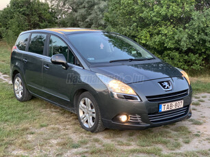 PEUGEOT 5008 2.0 HDi Premium