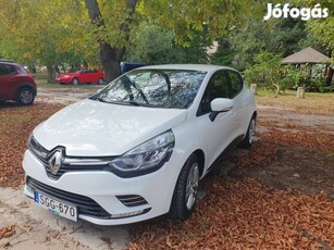 Renault Clio 67,000 km-el kitűnő állapotban + téligumi garnitúrával