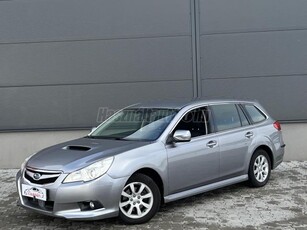 SUBARU LEGACY 2.0 D Comfort Szervizkönyves és vonóhorgos 4x4