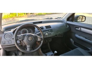 SUZUKI SWIFT 1.3 GC AC