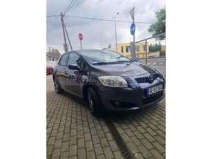 TOYOTA AURIS 1.4