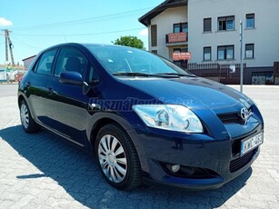 TOYOTA AURIS 1.6 Luna