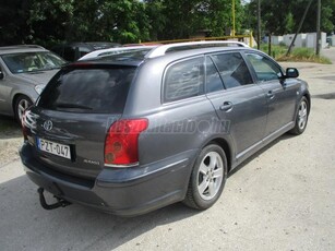 TOYOTA AVENSIS Wagon 2.0 Sol Executive