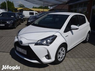 Toyota Yaris 1.5 VVT-i Hybrid Active e-CVT Végi...