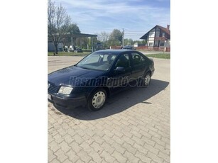 VOLKSWAGEN BORA 1.4 Comfortline