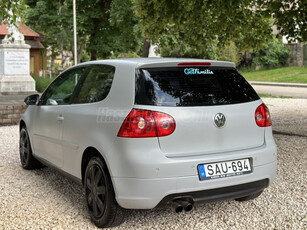 VOLKSWAGEN GOLF V 1.4 Perfekt