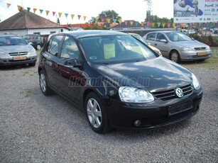 VOLKSWAGEN GOLF V 1.6 Comfortline