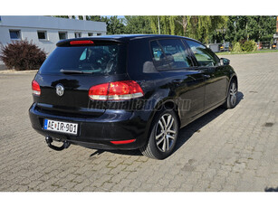 VOLKSWAGEN GOLF VI 1.6 Comfortline