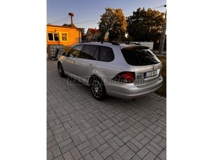 VOLKSWAGEN GOLF VI 1.6 CR TDI Perfekt