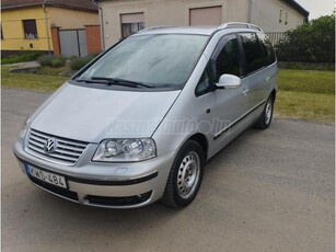 VOLKSWAGEN SHARAN 2.0 PD TDI Highline Friss műszakival