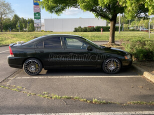 VOLVO S60 2.4 D5 Momentum Geartronic