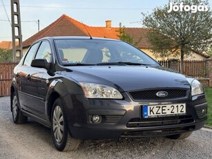 Ford Focus 1.6 Benzin/Gáz