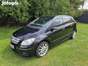 Mercedes-Benz B200 Benzines, szép állapotban 217000 Km