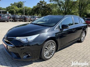 Toyota Avensis Touring Sports 2.0 D-4D Executiv...