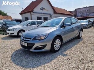 Opel Astra J 1.6 Enjoy