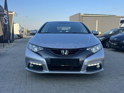 HONDA CIVIC 1.8 Sport Gyári fényezés/ Tempomat/ Tolatókamera/Téli+nyári kerékgarnitúra