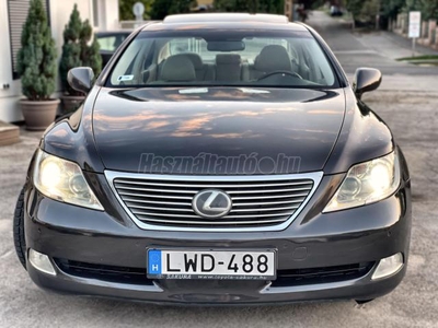 LEXUS LS 460 President 3 (Automata) Mark Levinson. Napfénytető. Dolby házimozi stb