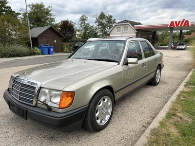 MERCEDES-BENZ 300 E Gyári állapot!!