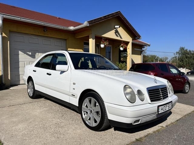 MERCEDES-BENZ E 240 Classic