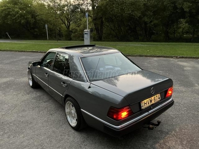 MERCEDES-BENZ W 124 300D Automata