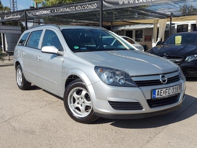 OPEL ASTRA H Caravan 1.4 Enjoy Szervizkönyv!