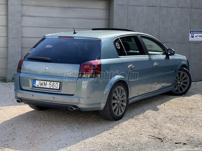 OPEL SIGNUM 2.8 T V6 Cosmo (Automata)