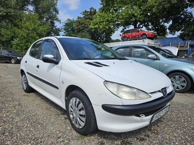 PEUGEOT 206 1.4 Presence Friss müszakival!