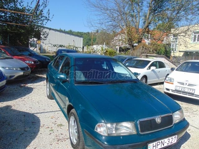 SKODA OCTAVIA 1.8 Turbo Elegance