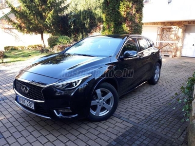 INFINITI Q30 1.6t Luxe City Black GARANCIÁLIS 2024 07.hóig !