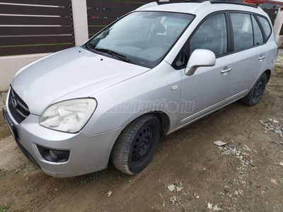 KIA CARENS 2.0 CRDi LX