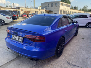 Eladó Audi S8