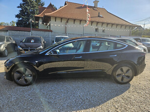 Eladó Tesla Model 3