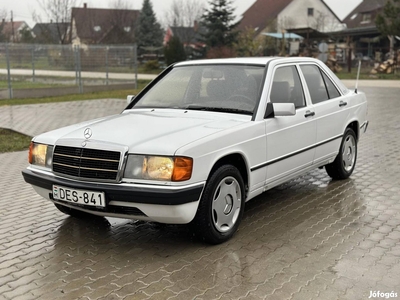 Mercedes-Benz 190