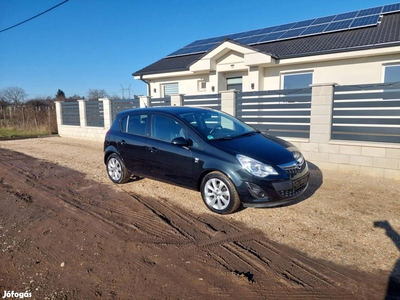 Opel Corsa D 1.4 Sport