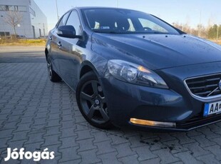 Volvo V40 2.0 [T2] Momentum