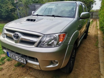 TOYOTA HI LUX Hilux 3.0 D-4D 4x4 Double SR+ (Automata)