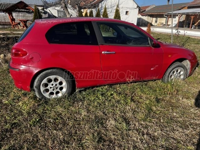 ALFA ROMEO 147 1.9 JTD Distinctive