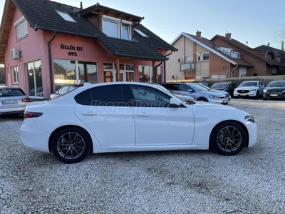 ALFA ROMEO GIULIA 2.2 D Super (Automata) 135000km.F1 váltó.Tempomat.Navi!Szervizélet!