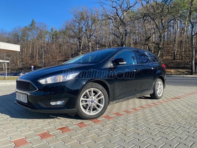 FORD FOCUS 1.6 Ti-VCT Titanium